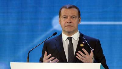 Medvedev: If Russia Stops Its Military Operation, They Will Tear It Apart