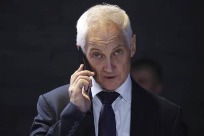 Russian and American Defense Ministers Discuss Ukraine Issue in Phone Call