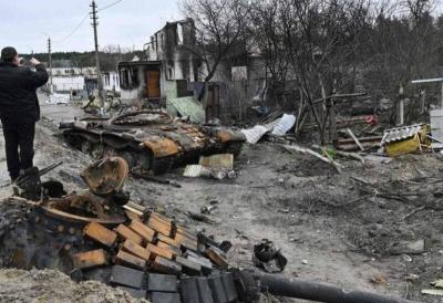 Ukraine Targets Railways in Russian Region, Halting Train Services
