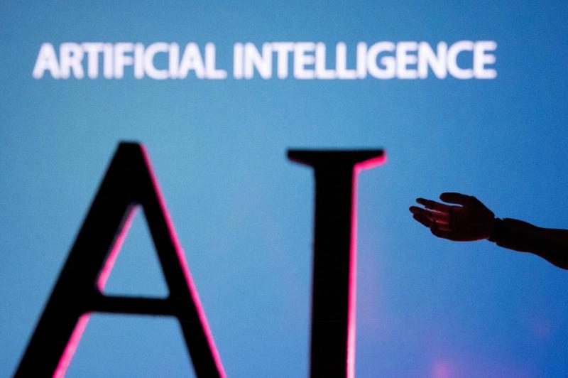 Artificial Intelligence and Law Students: Who Prevails?