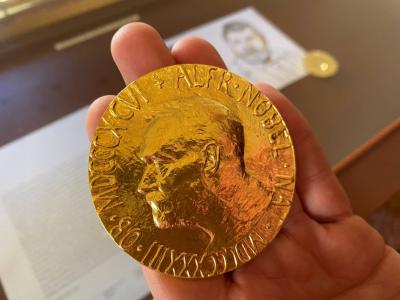 Three Scientists Win the "Nobel Prize in Chemistry" for 2023