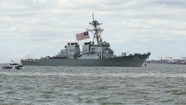 U.S. Destroyer Shoots Down 14 Drones Launched by Houthis