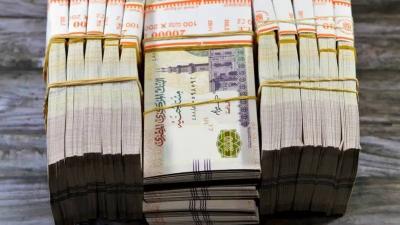 A Tuk-Tuk Driver Returns Money Found on the Road in Egypt