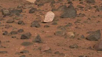 Mysterious Rock on Mars