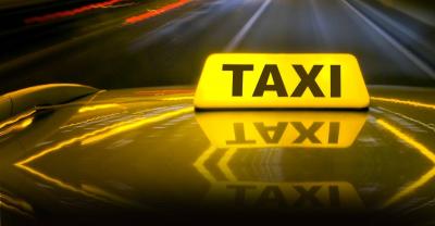 Video: Taxi Driver Saves Woman from Dying!