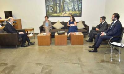 Title: Geagea Discusses Situation with Frontska: Obstacles Lie Not in Proposed Laws but within Authority