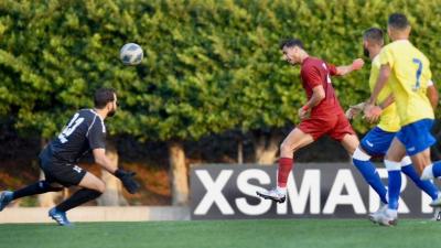Title: Al-Najma Defeats Al-Safaa and Advances to Third Place in Lebanese Football Championship