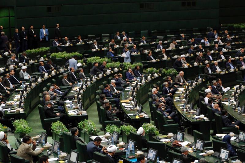 Iranian Parliament Appoints Oil and Foreign Ministers