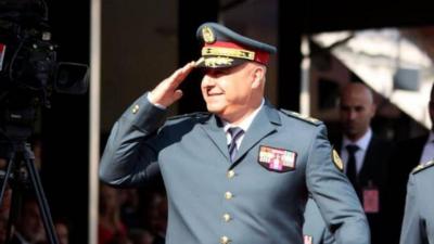 Between the "Party" and the Army Commander... Is There a "Veto"?