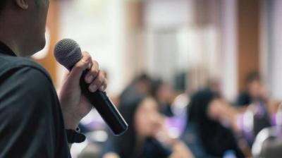ابن الرابعة عشرة مستشاراً للوزير