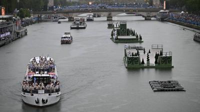 "Pollution of the Seine River": Will the River Swimming Competition Be Canceled?