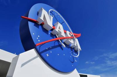 NASA Makes Discovery on Mars that Could Indicate "Extraterrestrial Life"