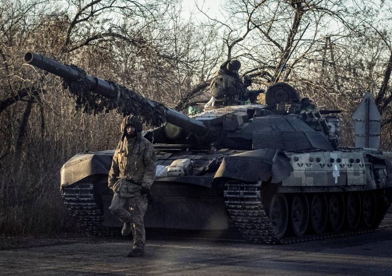 Moscow Intensifies Attacks on Ukrainian Bakhmut