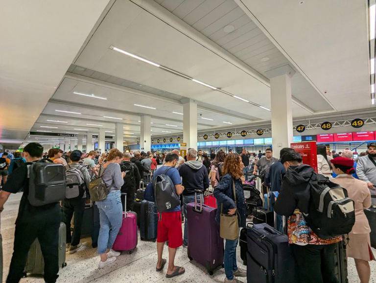 Manchester Airport in the UK Resumes Operations After Power Outage
