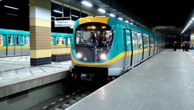 Title: Billboard Collapse Causes Metro Train Disruption in Egypt
