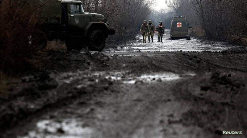 Russia Attacks Eastern Ukraine Amid Reports of Slowdown in Bakhmut