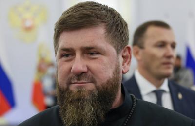 Kadyrov Trembles During Meeting with Putin: Was He Poisoned? Video