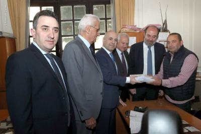 "The Strong Republic" Challenges the Extension of Municipal and Elective Councils