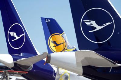 Title: Lufthansa Pilot Refuses to Land in Israel
