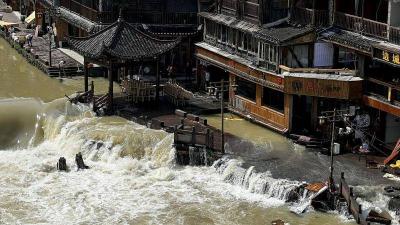 Casualties and Injuries Due to Flooding and Landslides in Southern China