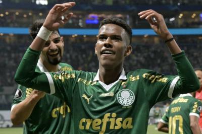 Chelsea Snatches Brazilian Deal from Saudi League's Clutches