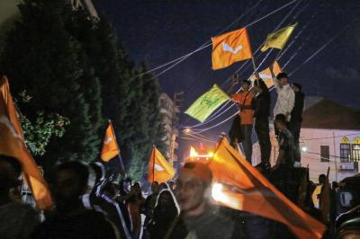 Between "The Movement" and the Party... Recent Approaches Governed by Immediate Interests