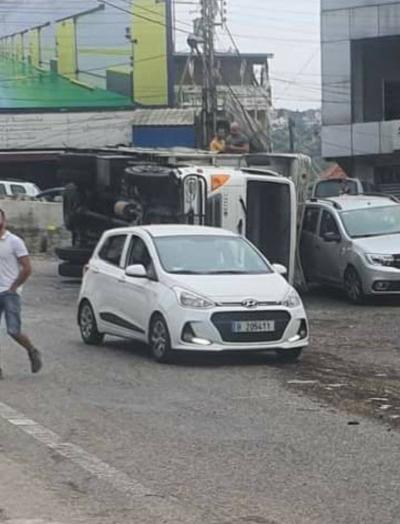 Truck Accident in Kough al-Kahala: Two Dead and Security at Risk