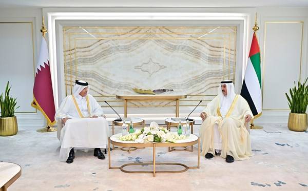 Saqr Ghobash Receives Qatari Shura Council President