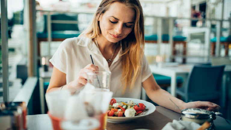 Foods that Help Combat Aging: What Are They?