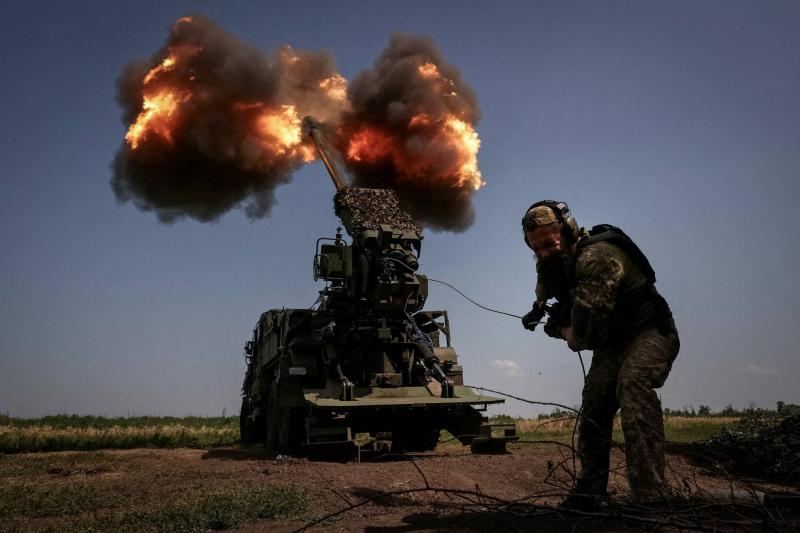 Bad Weather Hinders Russian Forces' Progress in Ukraine