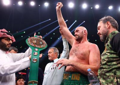 Turki Al-Sheikh Crowns Heavyweight Boxing Champion Tyson Fury with Riyadh Season Belt