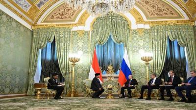 Putin: We Are Ready to Develop Energy Projects with Indonesia