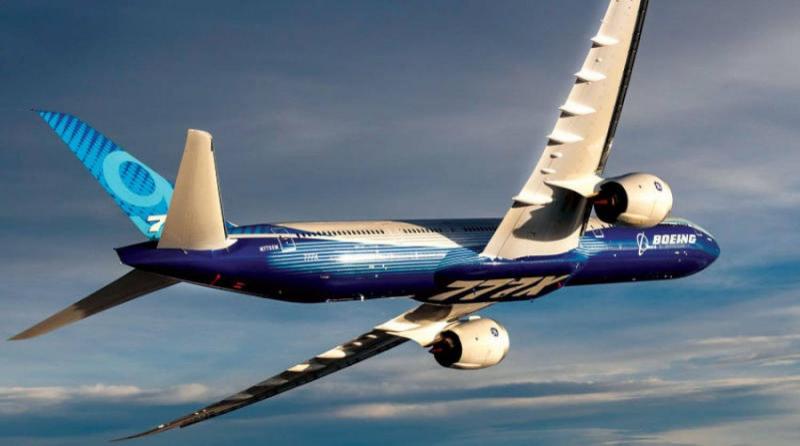 Boeing Suspends Flights of the 