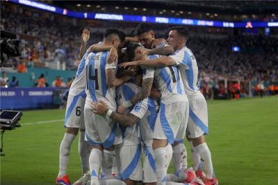 Martinez Saves Messi and Leads Argentina to Copa America Semifinals