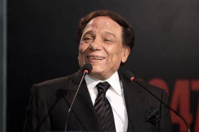 Title: A Saudi Tourists Strolls with Adel Imam in Russia