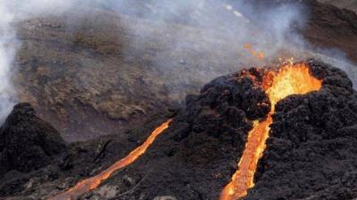 Volcano Erupts in Iceland After Weeks of Seismic Activity (Video)
