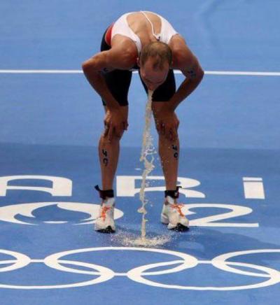 Athletes Vomiting After Swimming in the Seine (Video)