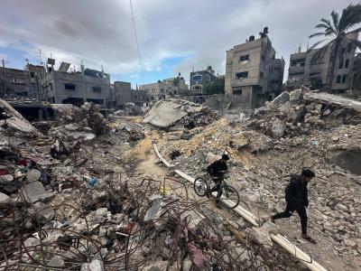 Gaza's Residents Hope for a Ceasefire Amid Israeli Division