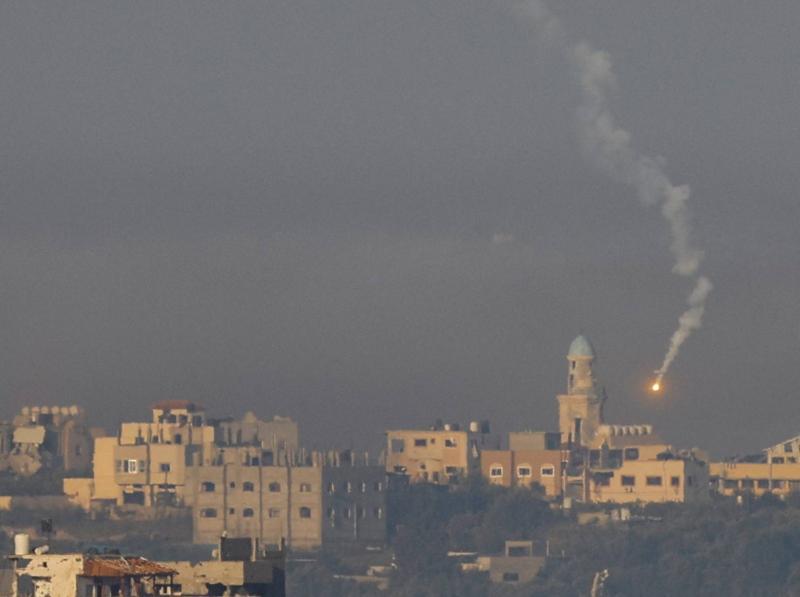 Israel Continues Ground Attack in Southern Gaza; Unprecedented Bombing on Khan Younis