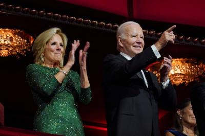 Who Assists Biden in Handling the Israel-Hamas Conflict?
