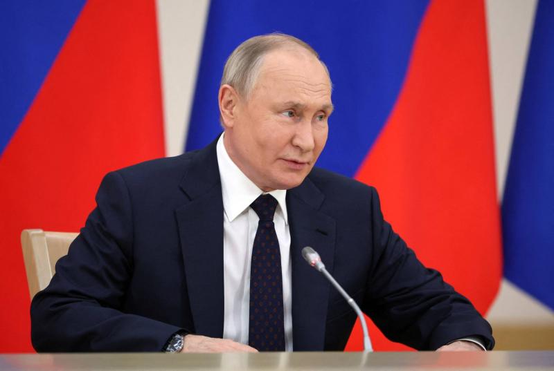 Putin: Either We Agree on Peace in Ukraine or We Will Solve the Problem by Force