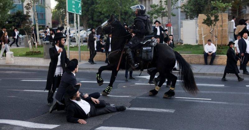 Arrest of 17 Haredi Jews During Protests