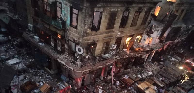Massive Fire in Clothing Warehouse in Central Cairo
