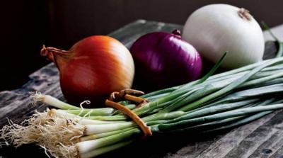Onion Juice... The Magical Recipe Against Baldness