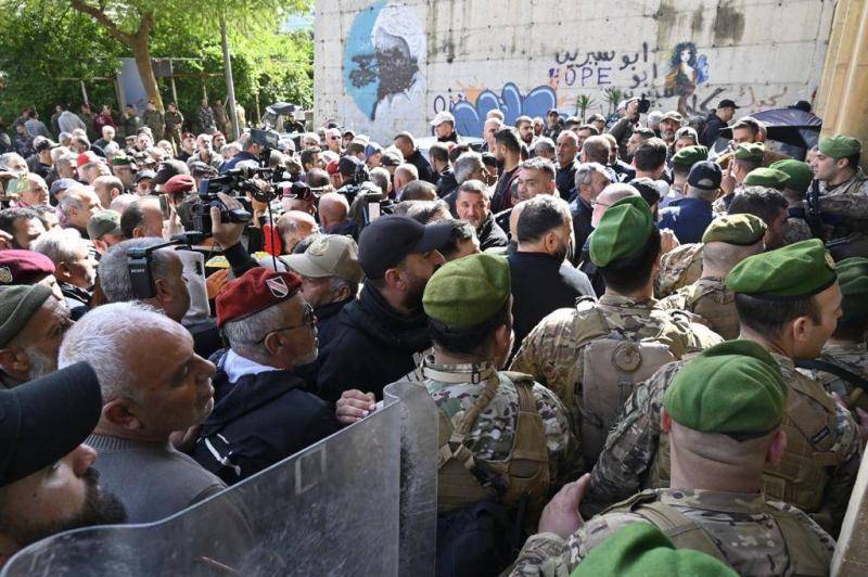 Retired Military Personnel Reject Pay Increase: Demand Correction or Renewed Escalation
