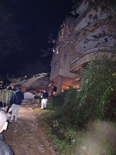 Video: Building Collapse in Choueifat: 4 Dead and 17 Missing