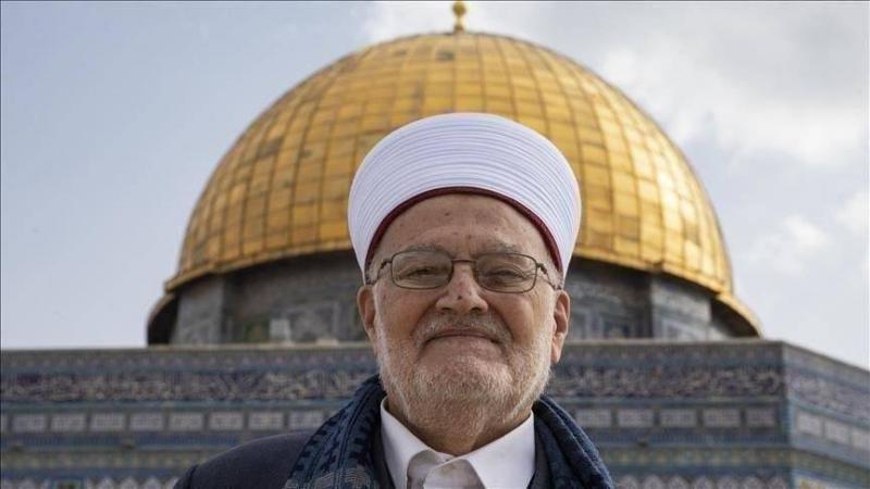 Arrest of Al-Aqsa Mosque Imam for Mourning Haniya (Video)