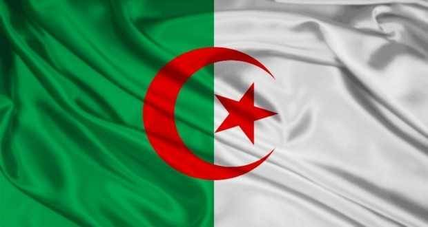 In Algeria... A Young Man Stabs His Sister with a Dagger During a Live Broadcast