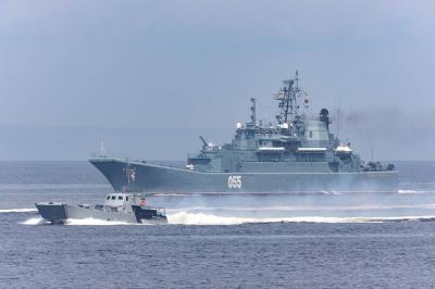 Decline in Shipping Activity through the Red Sea by 90%... Report Reveals