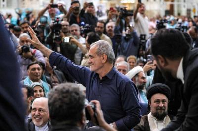 Speculations About the Government of Bezhkian: A Cocktail of Reformists and Conservatives